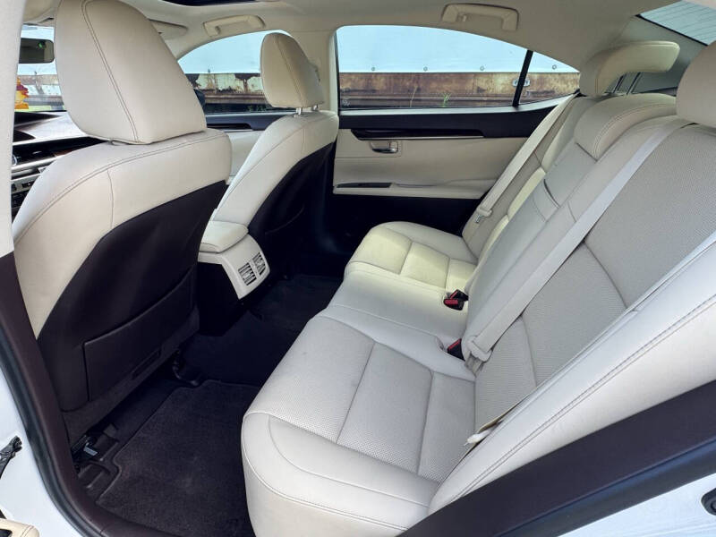 2016 Lexus ES 350