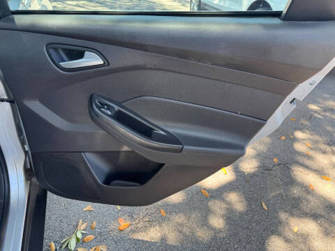 2014 Ford Focus SE