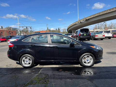2017 Ford Fiesta SE