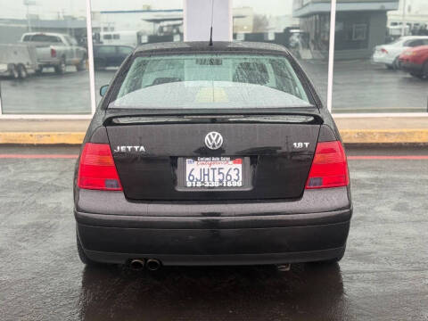 2003 Volkswagen Jetta Wolfsburg Edition