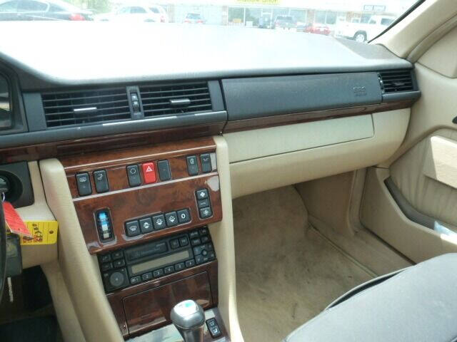 1995 Mercedes-Benz E-Class E 320