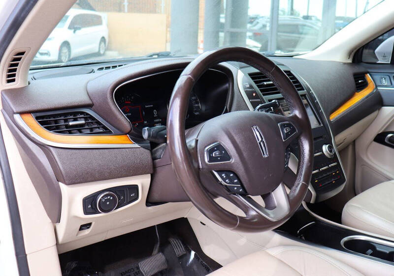 2019 Lincoln MKC Select