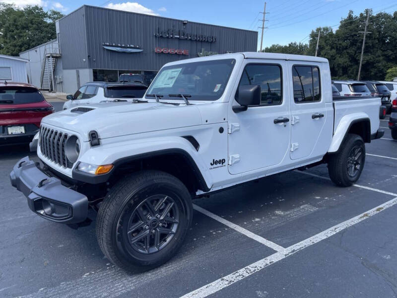2025 Jeep Gladiator Sport