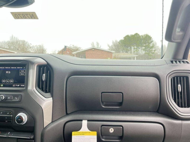 2025 GMC Sierra 2500HD Pro