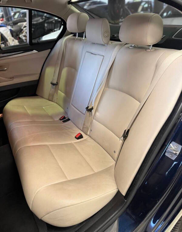 2011 BMW 5 Series 535i