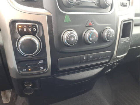 2018 RAM 1500 SLT