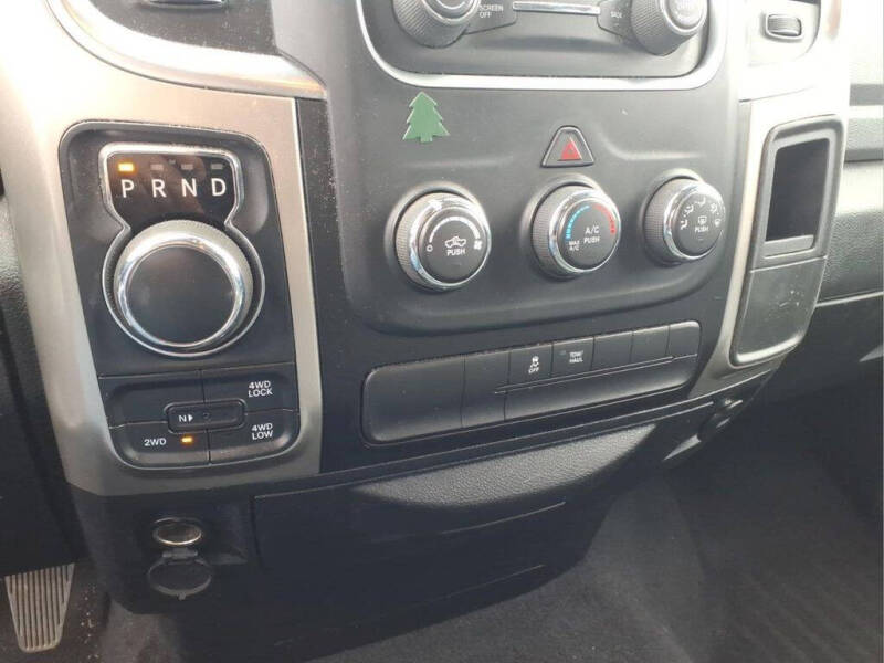 2018 RAM 1500 SLT