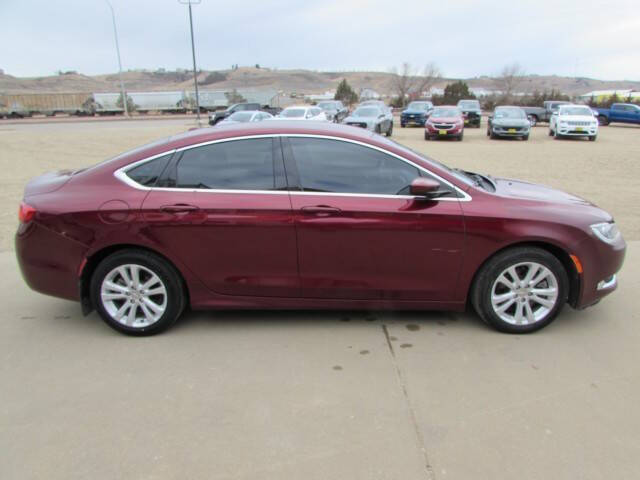 2016 Chrysler 200 Limited
