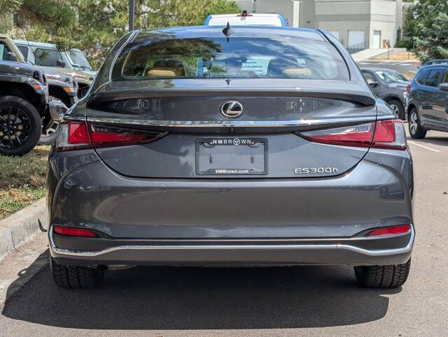 2024 Lexus ES 300h