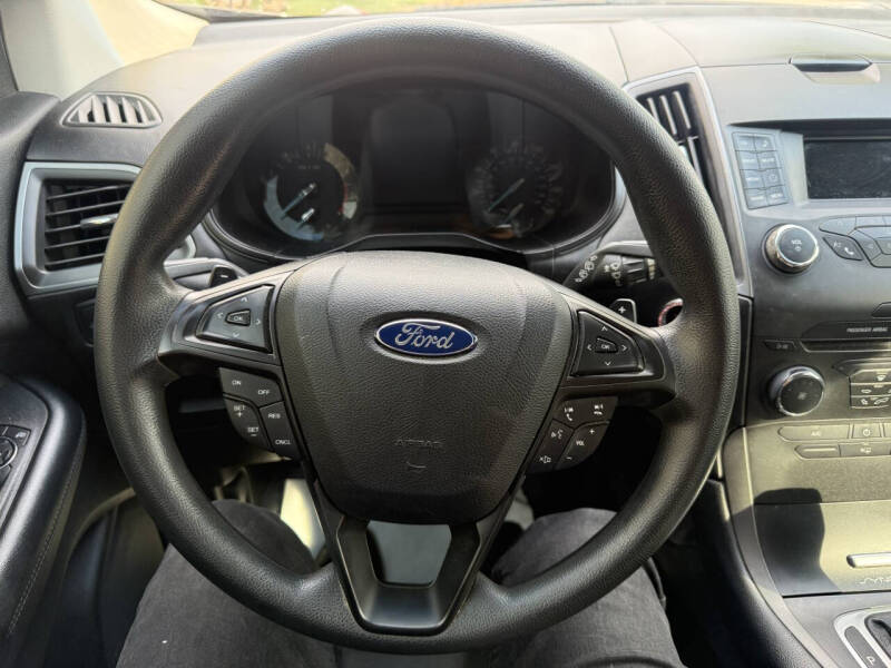 2016 Ford Edge SE