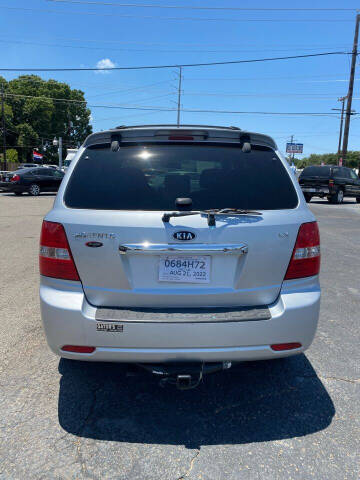2007 Kia Sorento for sale at Gator's Auto Sales in Garland TX