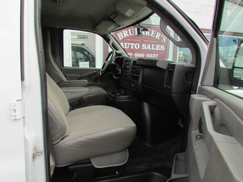 2017 Chevrolet Express LT 3500