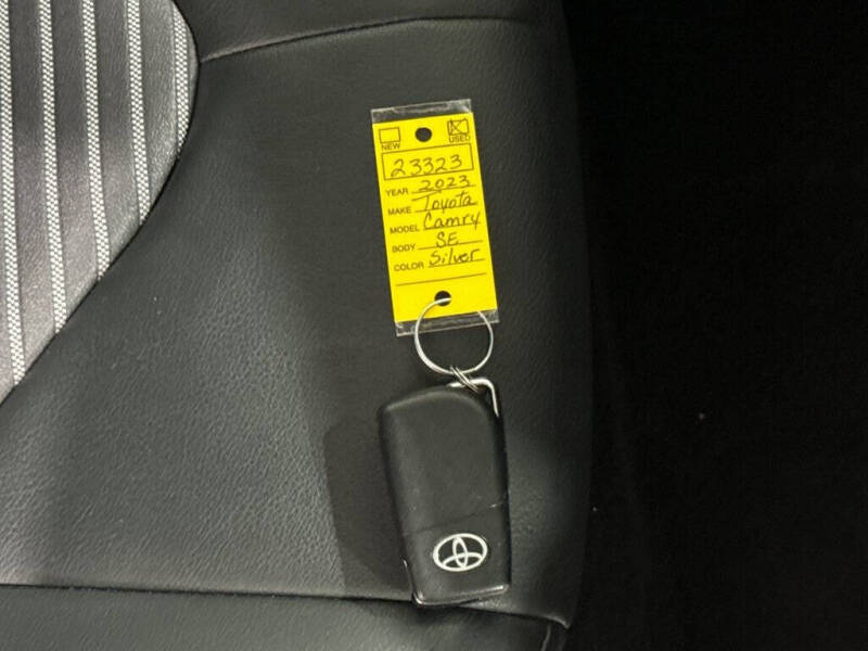 2023 Toyota Camry SE
