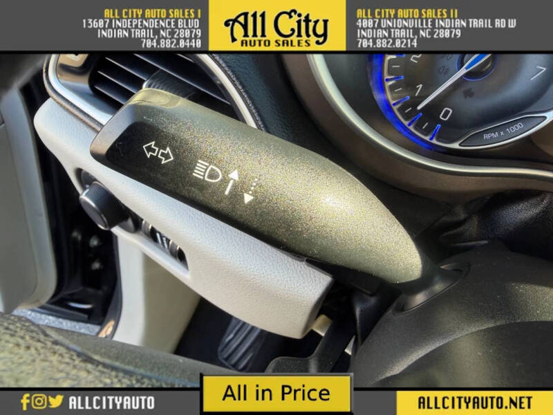 2020 Chrysler Voyager LXi