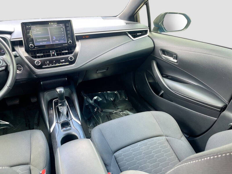 2022 Toyota Corolla Hatchback SE