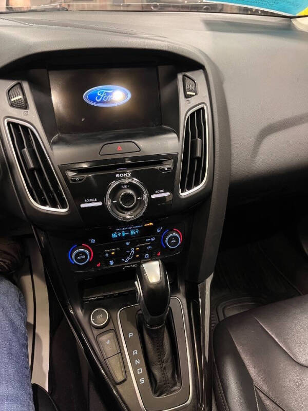 2017 Ford Focus Titanium