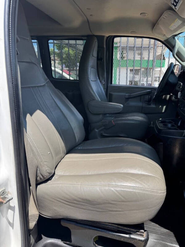 2016 Chevrolet Express LS 3500