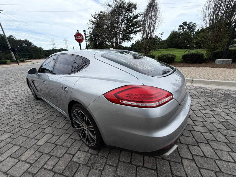 2016 Porsche Panamera