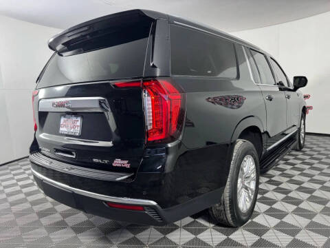 2022 GMC Yukon XL SLT