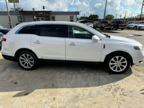2013 Lincoln MKT