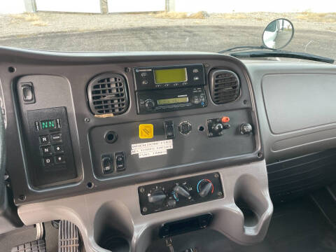 2014 Freightliner M2 106