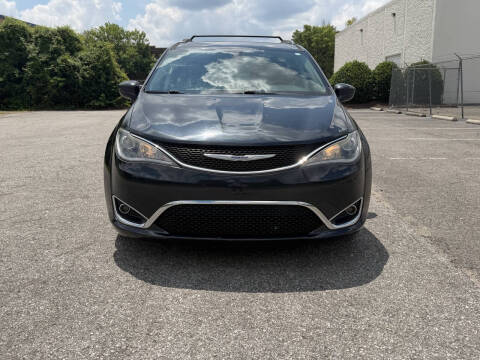 2020 Chrysler Pacifica Touring L