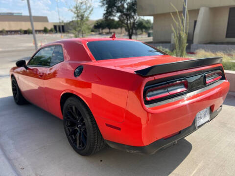 2016 Dodge Challenger SRT Hellcat