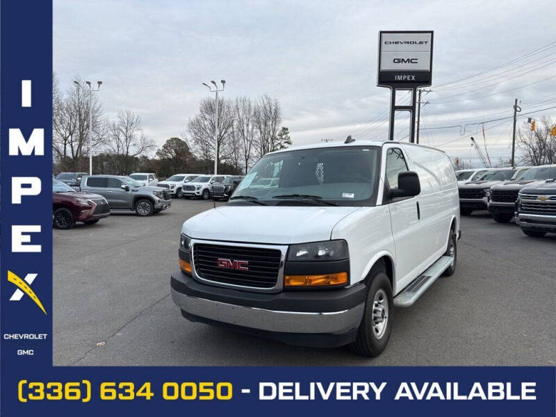 2024 GMC Savana Cargo Work Van's photo