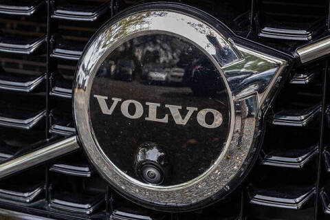 2024 Volvo S60 B5 Plus Dark Theme