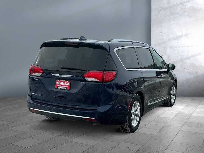 2019 Chrysler Pacifica Touring L Plus