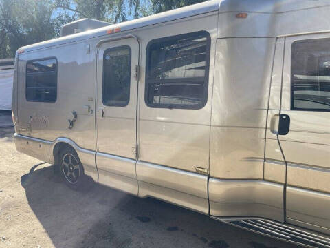 2004 Winnebago Rialta 22QD