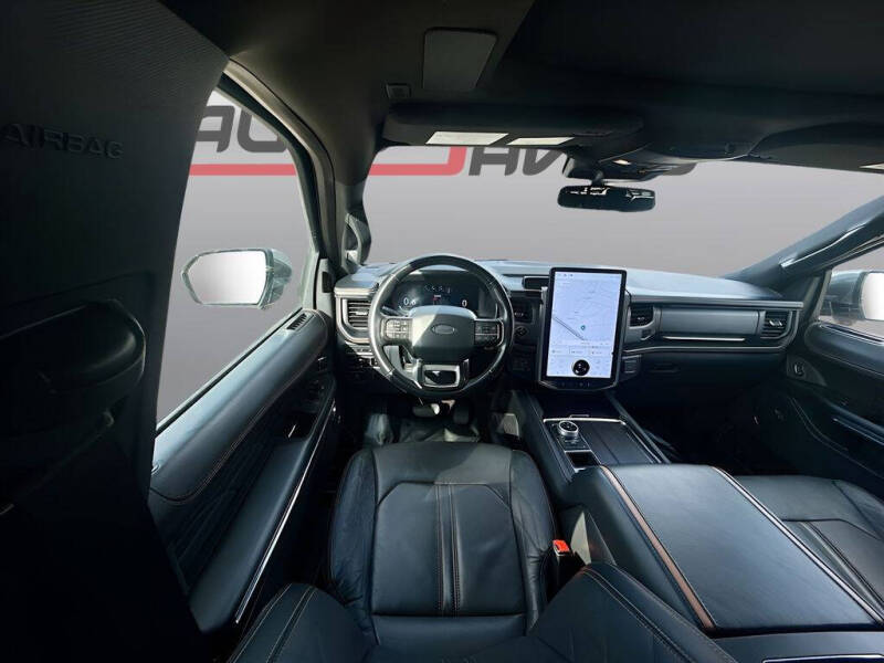 2023 Ford Expedition Platinum