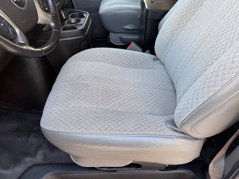 2019 Chevrolet Express 2500