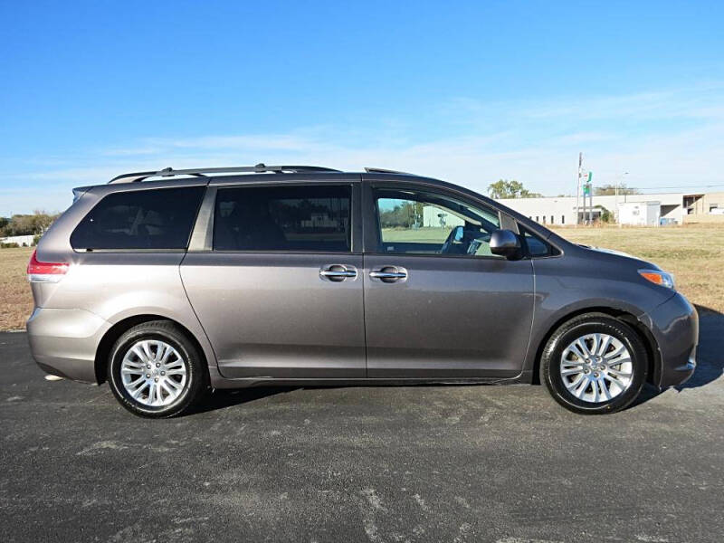2011 Toyota Sienna