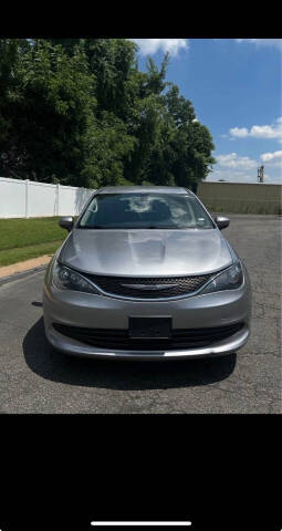 2020 Chrysler Voyager LX