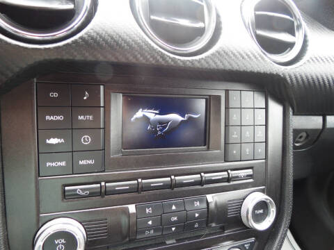 2015 Ford Mustang V6