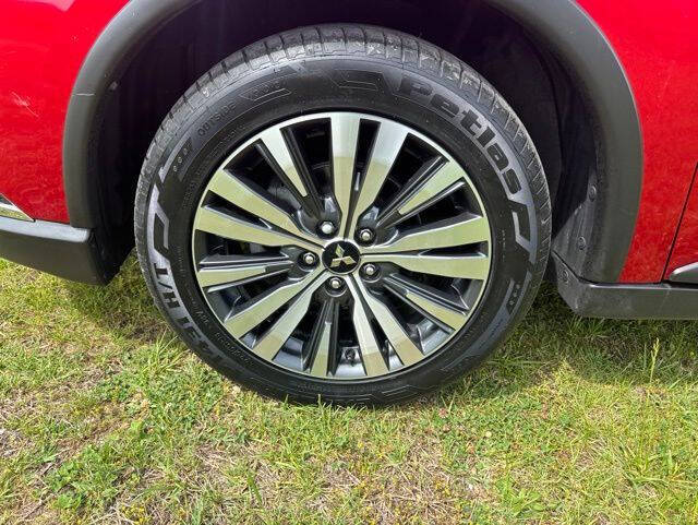 2020 Mitsubishi Outlander SE
