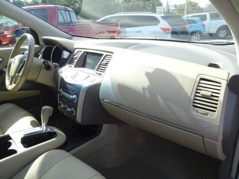 2010 Nissan Murano LE