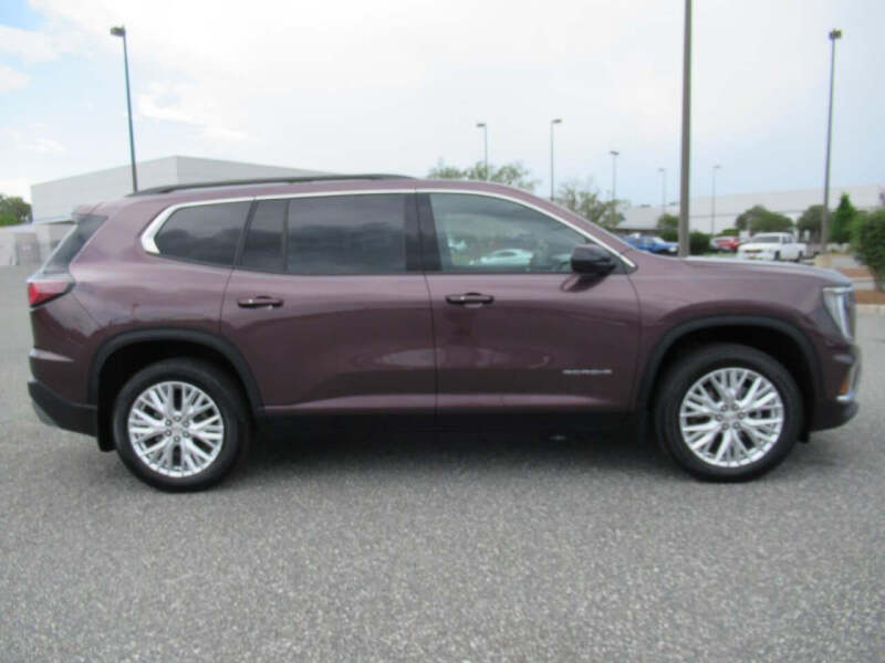 2024 GMC Acadia Elevation