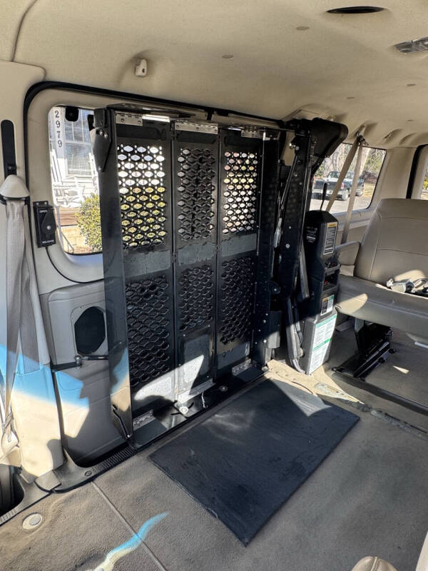 2006 Ford E-Series E-150 XL