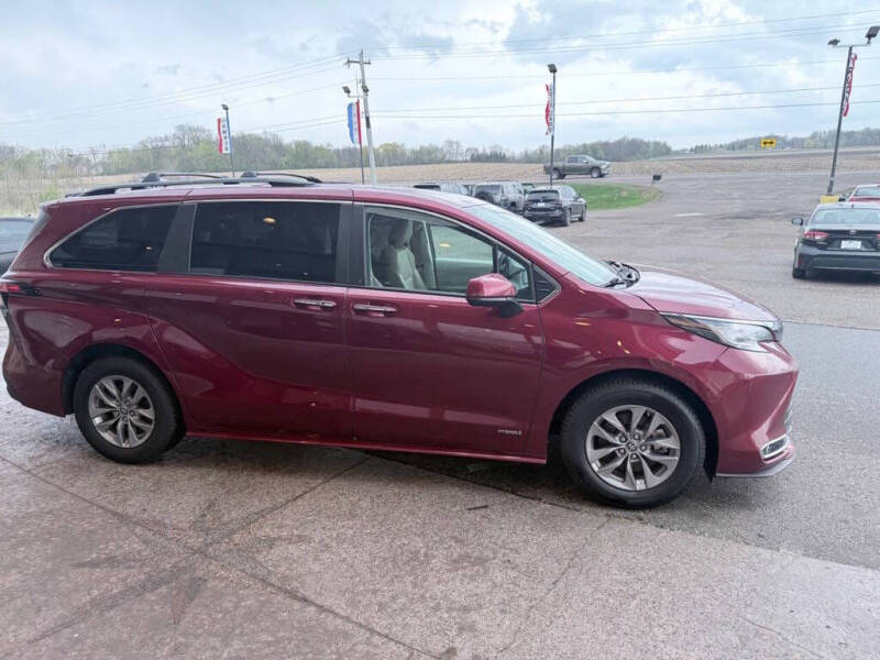 2021 Toyota Sienna XLE 7-Passenger