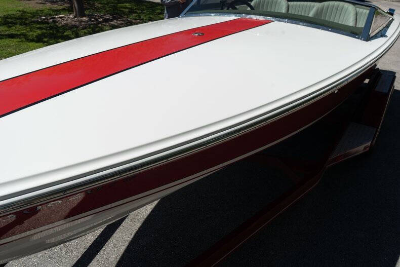 1994 Donzi Marine Classic 22