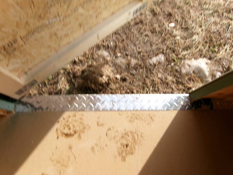 10 x 16 utility  w/8 ft walls