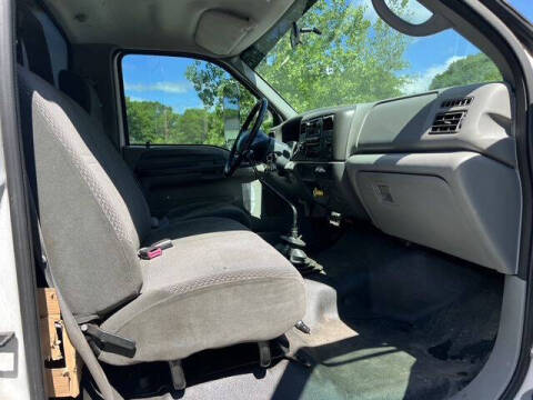 2004 Ford F-750 Super Duty