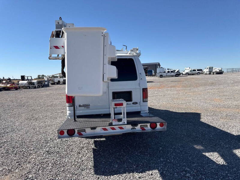 2011 Ford E-Series E-350 SD