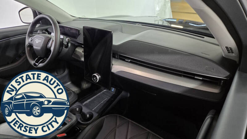 2021 Ford Mustang Mach-E Select