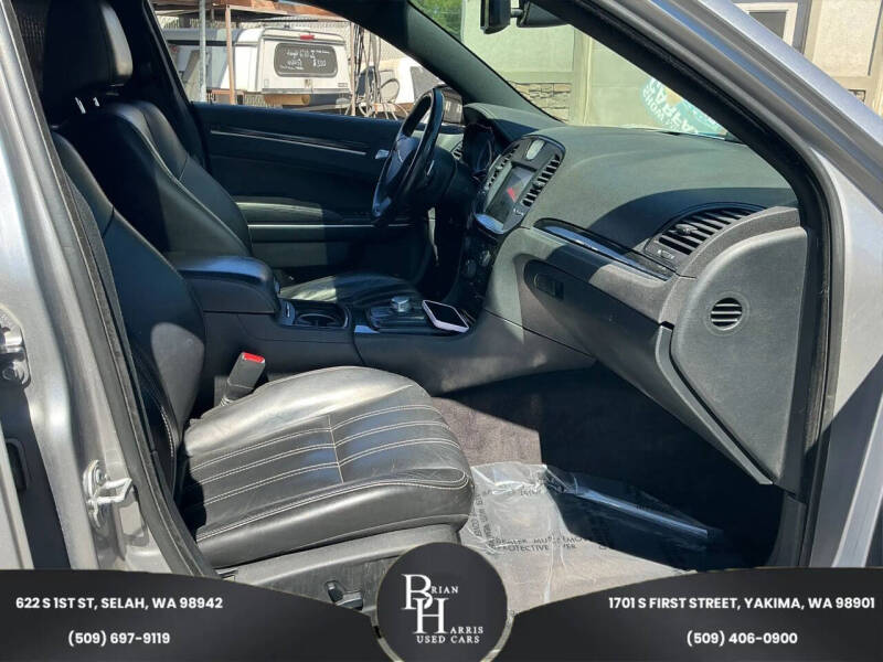 2018 Chrysler 300 S