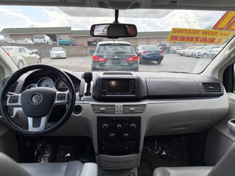 2011 Volkswagen Routan