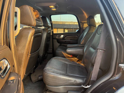 2013 Cadillac Escalade Platinum Edition