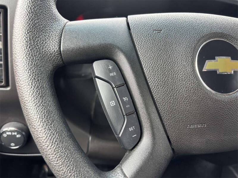 2024 Chevrolet Express 2500